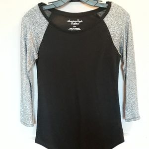 American eagle 3quarter lengths sleeve shirt